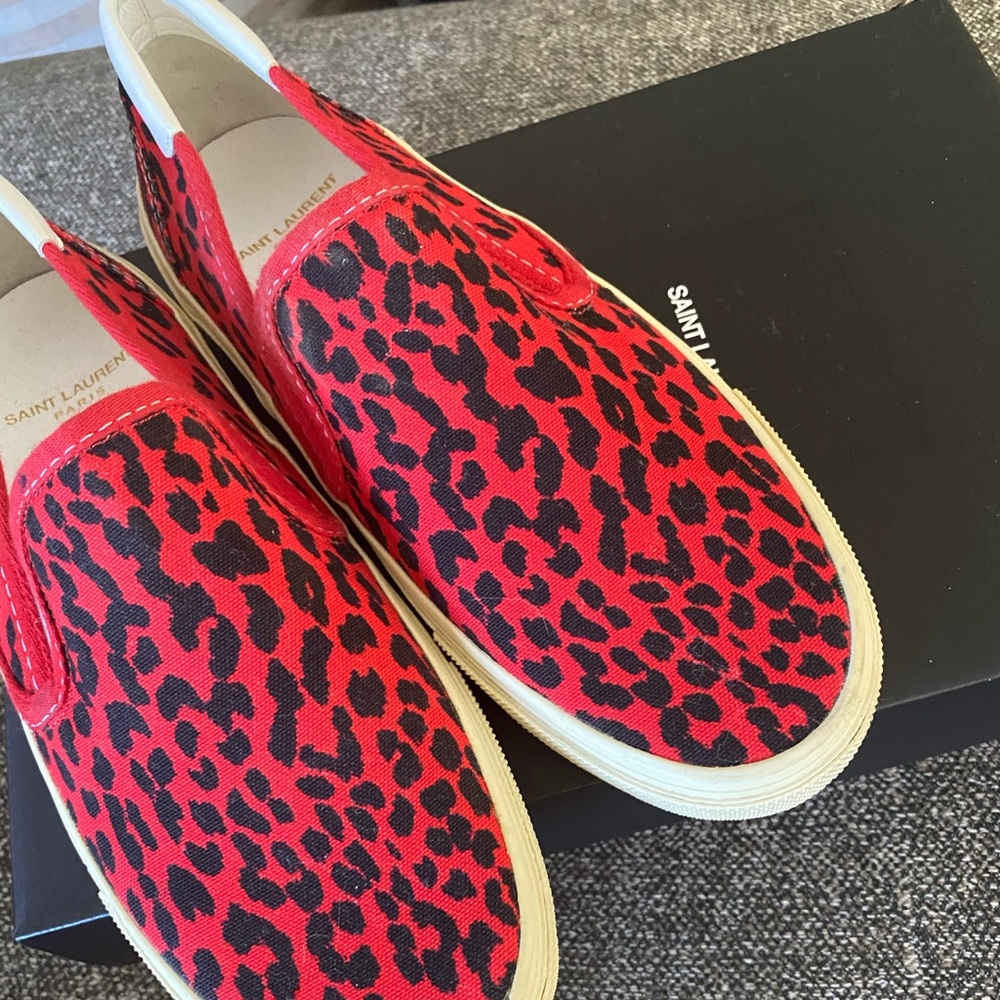 SAINT LAURENT ❌ Slip On Babycat Sneakers US7 / 37